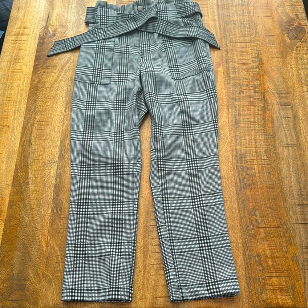 Pointe pants, black houndstooth print. Size 5